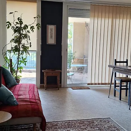Au Calme Avec Terrasse Et Wifi