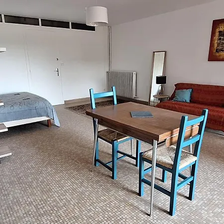 Indépendant Dans Maison à La Campagne Apartamento